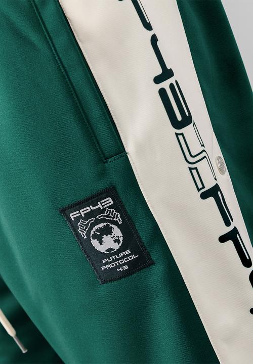FP43 by S.P.C.C - P0W3RSL1D3 Woven Short  - Dark Green
