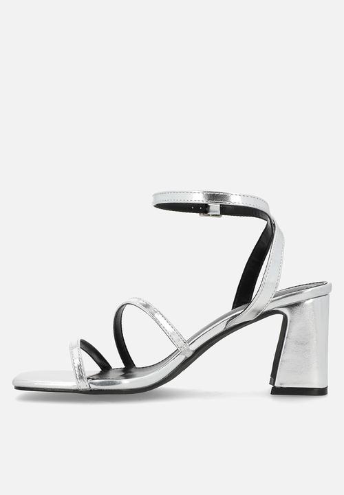 Raid London - Vina block heel ankle strap - silver