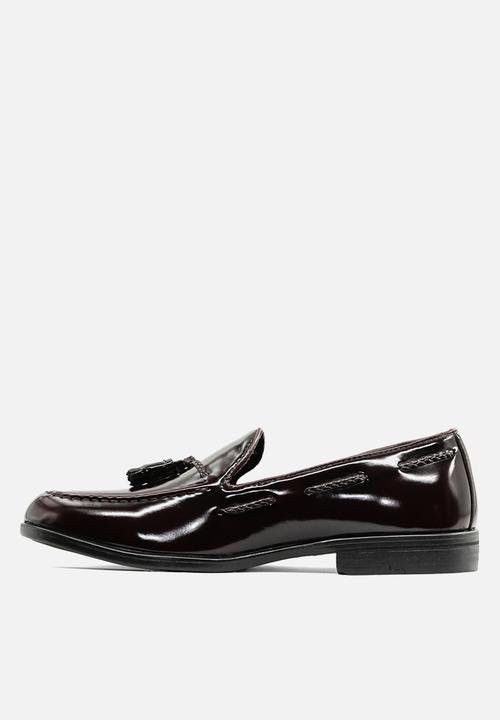 PC - Hi Shine Tassel Slip on - Burgundy