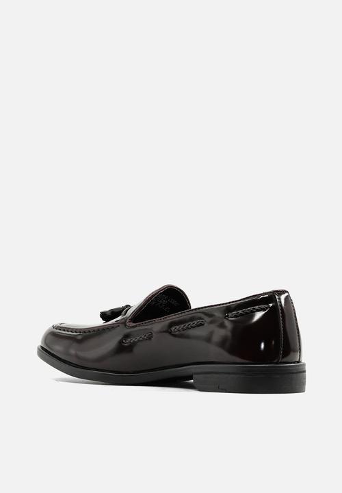 PC - Hi Shine Tassel Slip on - Burgundy