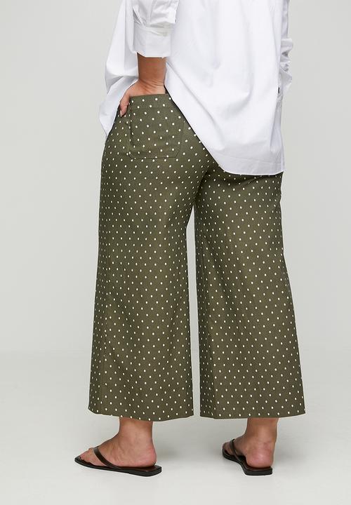 Me&B - Plus Bengaline Wide Leg Crop Pant - Green