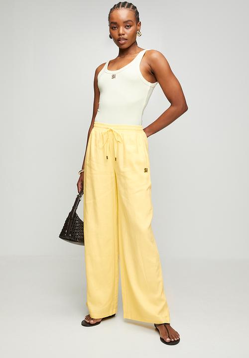 Steve Madden - Ladies walker wideleg linen pants - soft yellow