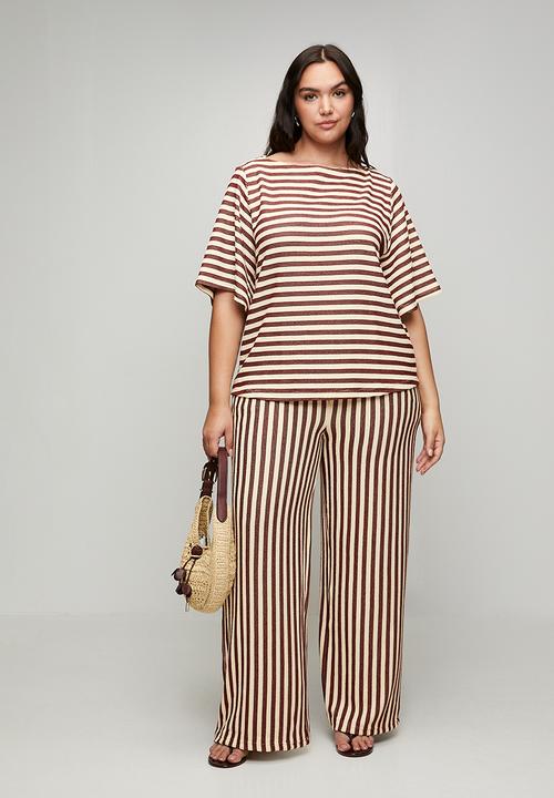 Me&B - Plus Knitted Stripe Tee - Choc/Milk