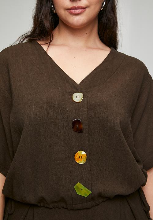 Me&B - Plus Perpex Button Detail Dolman Sleeve Top  - Dark choc