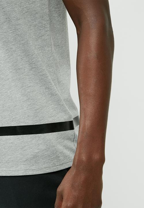 Nike - High gloss stripe tee