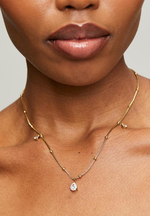 Zoe on Trend - Pretty Integrated And Drop Necklace - Gold