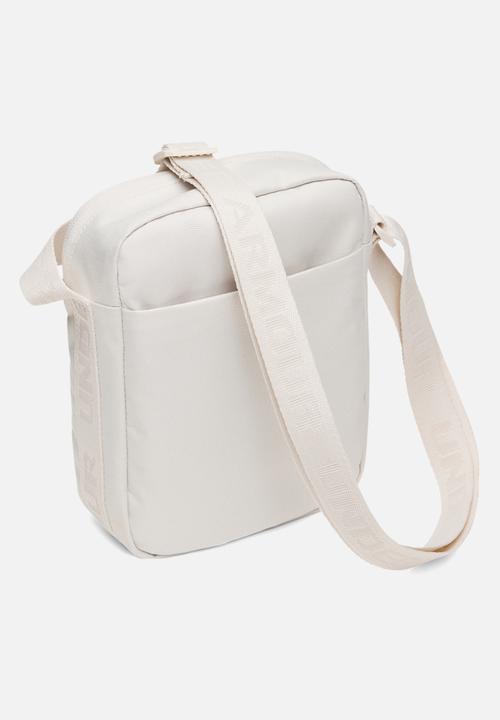 Under Armour - Essential Crossbody - Vanilla