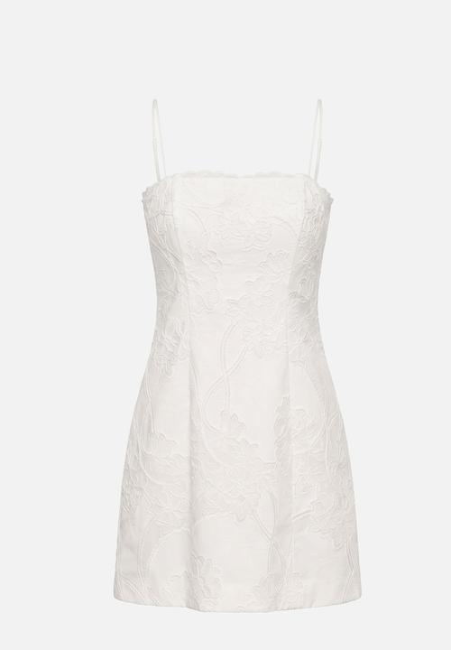 Forever New - Annika all over lace mini dress in porcelain