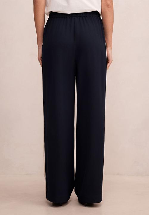 Forever New - Chloe side stripe wide leg pants in navy