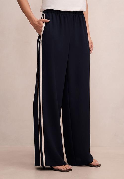 Forever New - Chloe side stripe wide leg pants in navy