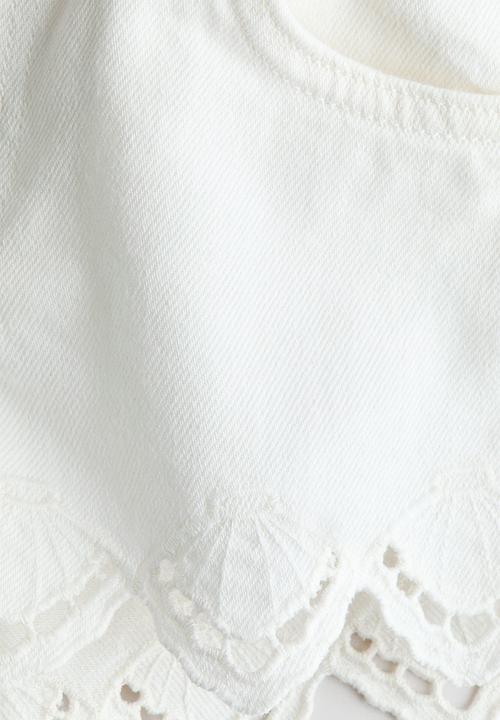 H&M - Broderie-anglaise denim shorts - white
