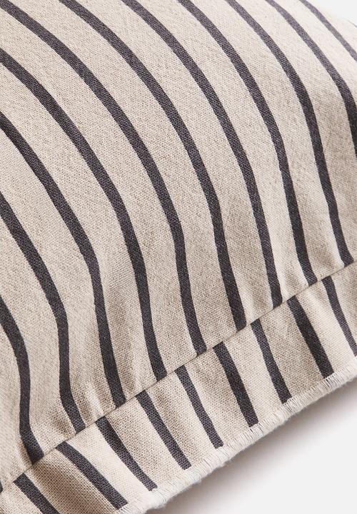 H&M - Linen-blend cushion cover - light beige/striped