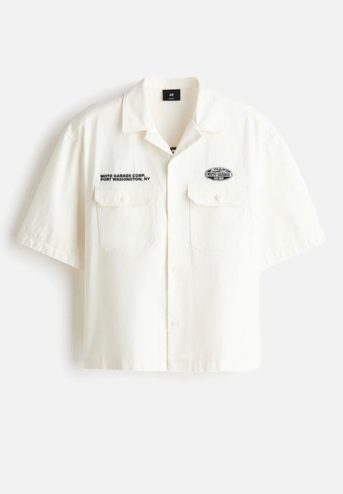 H&M - Relaxed fit short-sleeved utility shirt - white/moto garage