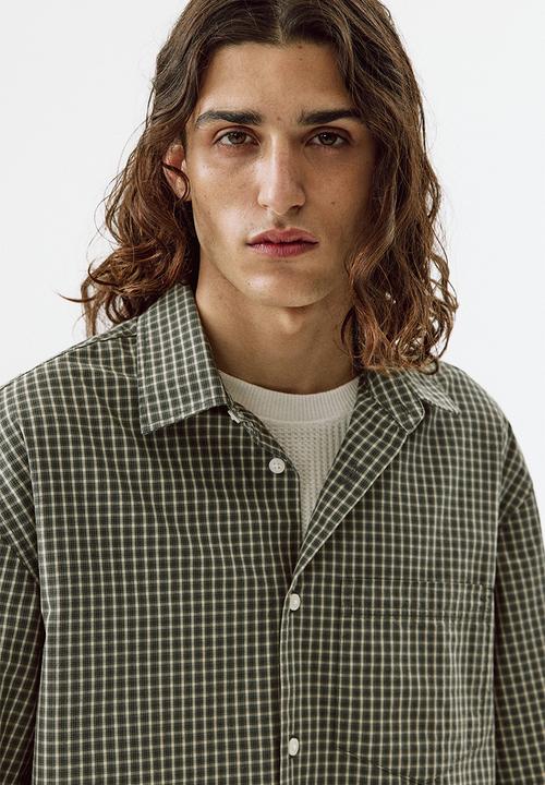 H&M - Relaxed fit cotton shirt - khaki green/checked