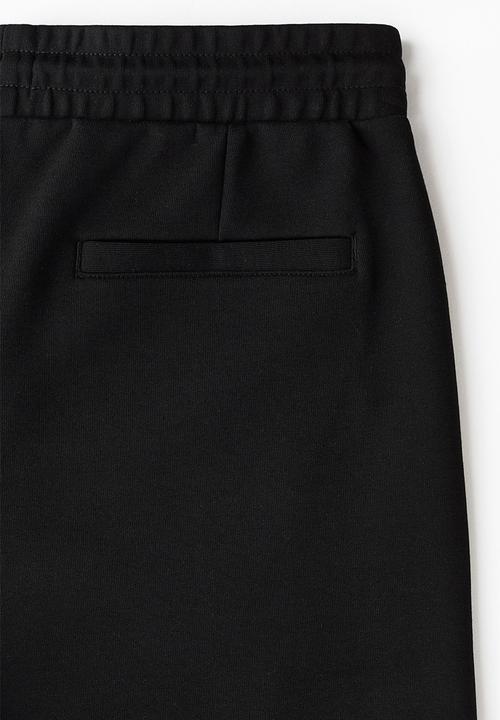 H&M - Regular fit interlock shorts - black