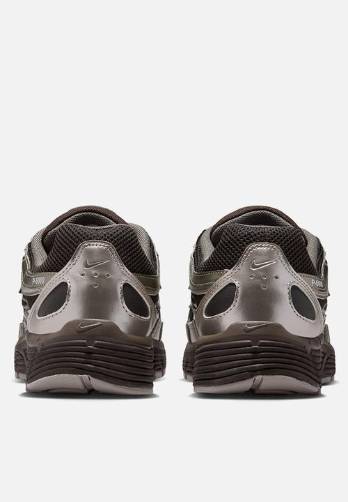 Nike - Nike P-6000