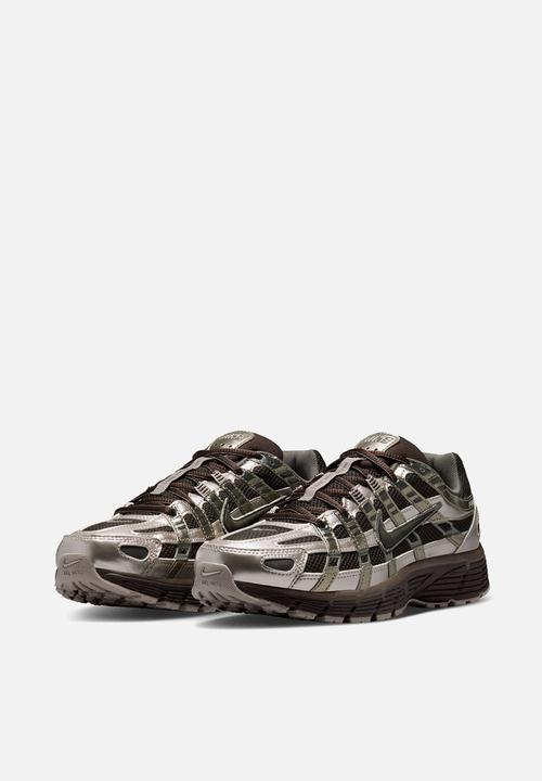 Nike - Nike P-6000