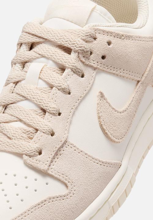 Nike - WMNS NIKE DUNK LOW SE