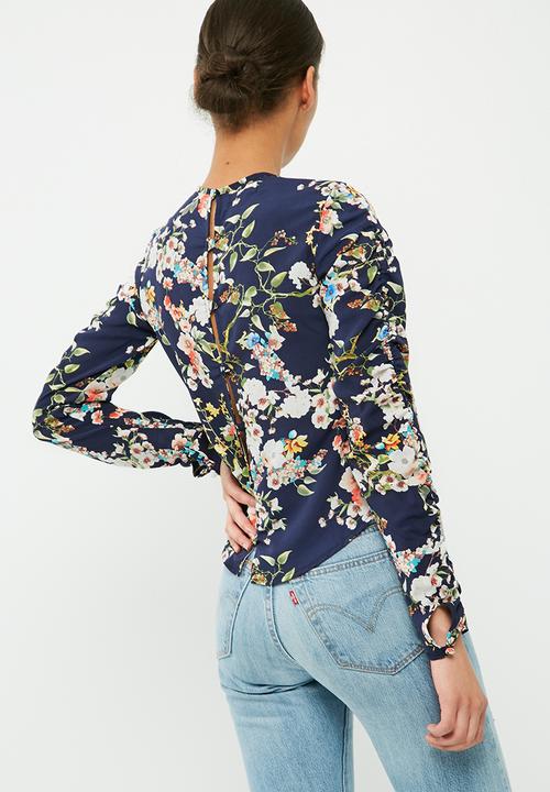 dailyfriday - Ruched sleeve blouse