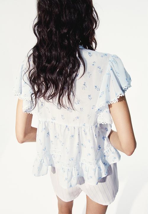H&M - Lace-inset blouse - light blue/floral