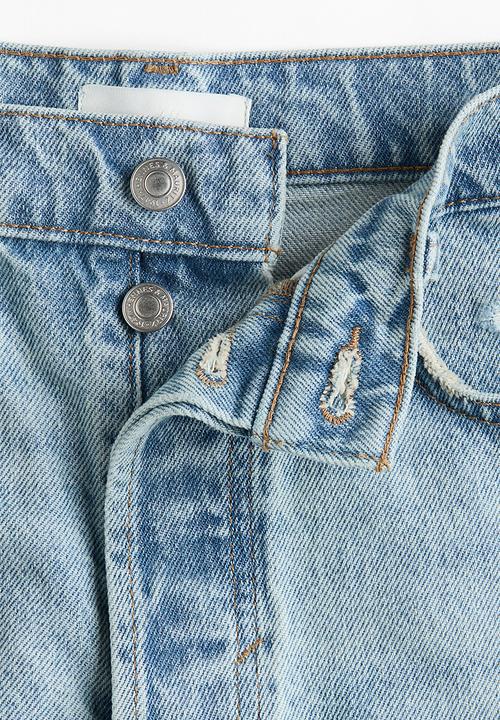 H&M - Raw-edge denim shorts - light denim blue