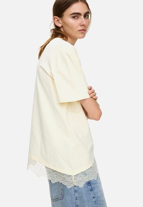 H&M - Asymmetric lace-trimmed t-shirt - light yellow