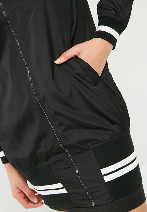 Jacqueline de Yong - Rouge bomber jacket