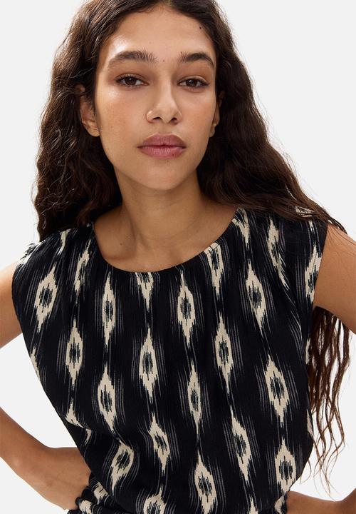H&M - Crinkled tiered dress - black/patterned