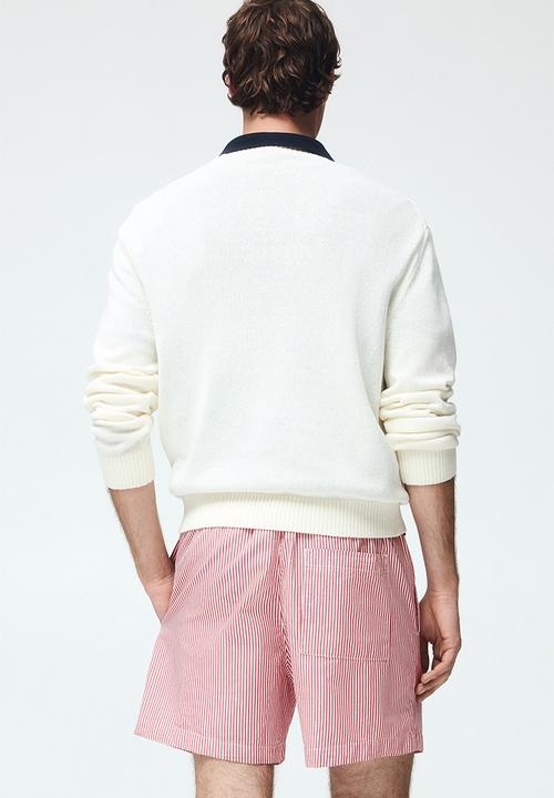 H&M - Regular fit cotton shorts - red/striped
