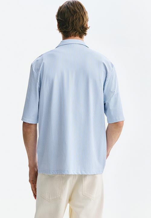 H&M - Regular fit resort shirt - light blue/striped