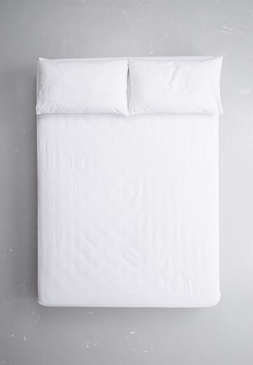Sixth Floor - Polycotton fitted sheet - white