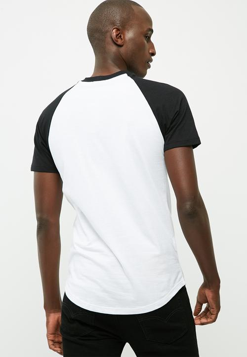 basicthread - Graphic slim raglan tee