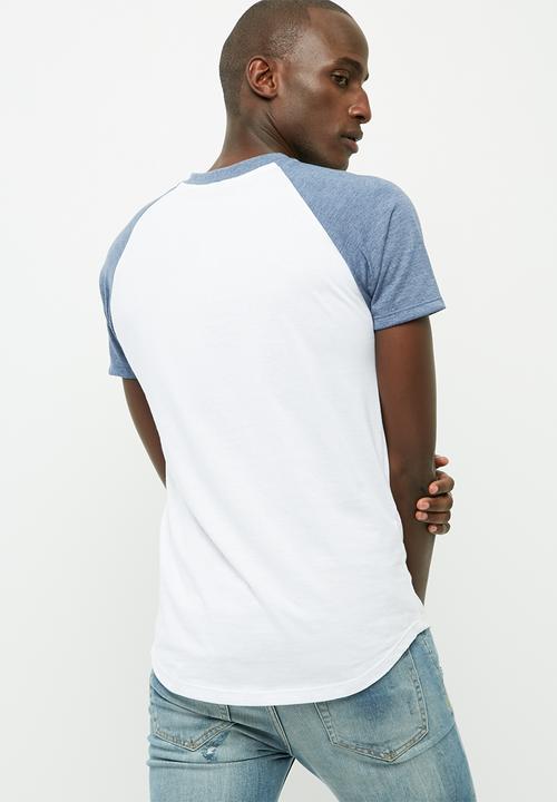 basicthread - Graphic slim raglan tee
