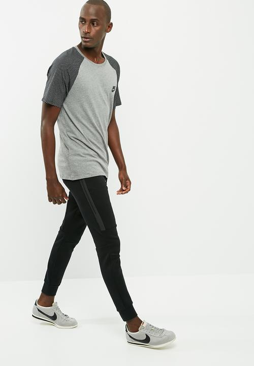 Nike - Reflective raglan tee