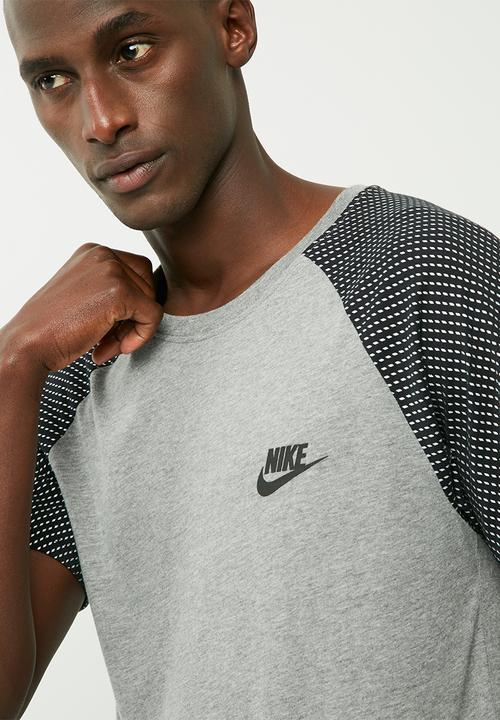 Nike - Reflective raglan tee