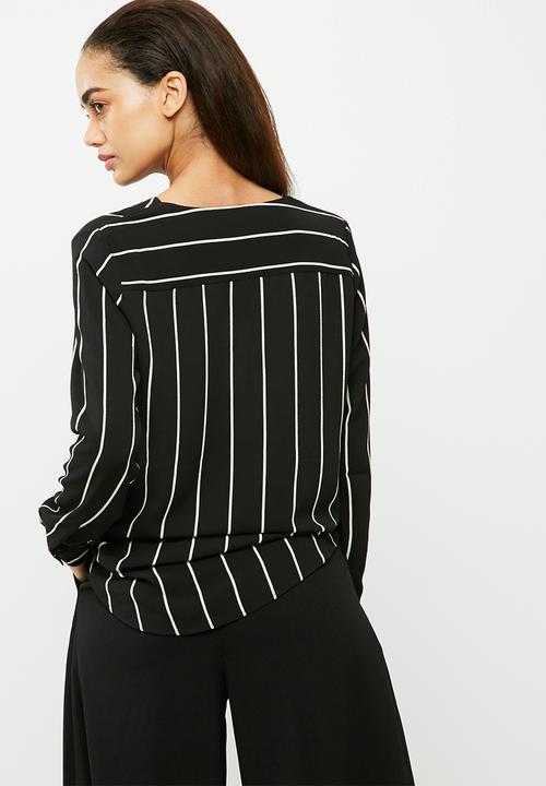 Jacqueline de Yong - Perfect placket blouse