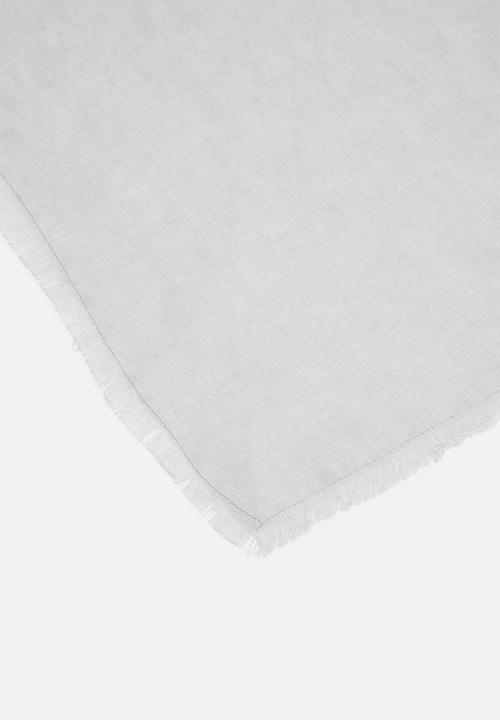 Sixth Floor - Linen table runner