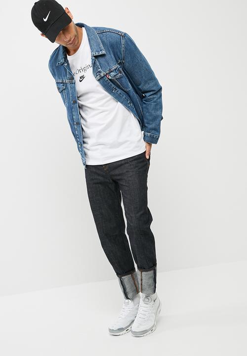 Nike - Verbiage tee
