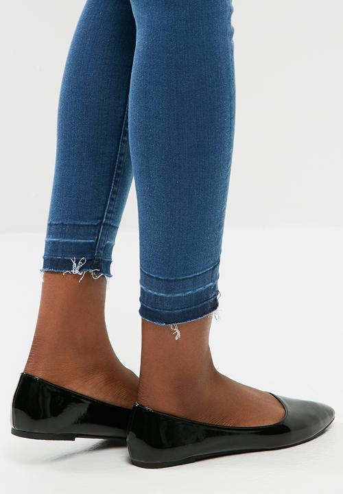 dailyfriday - Pointy toe pumps