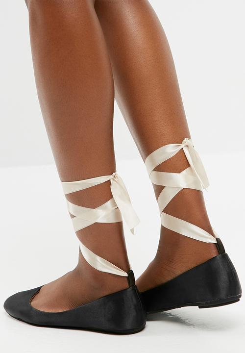 dailyfriday - Satin Ballerina Pump