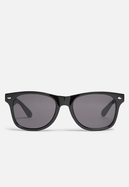 Only & Sons - Wayfarer sunglasses