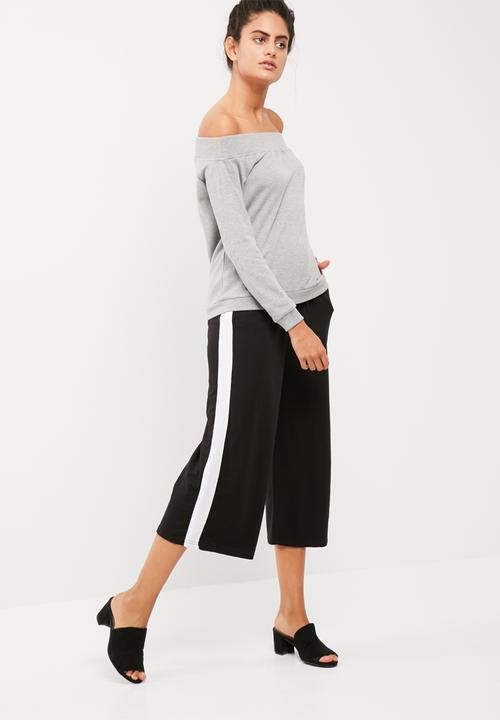 Noisy May - Christian patch off shoulder sweat