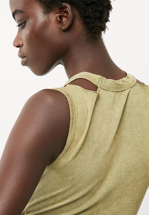 Missguided - Washed deconstructed neck bodysuit