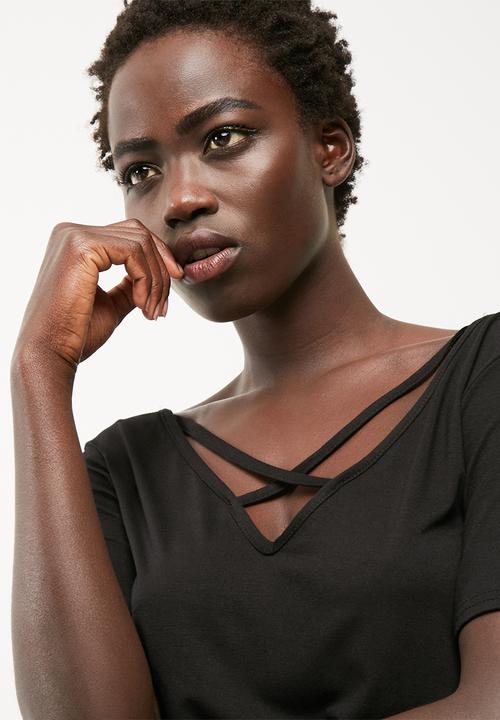 Missguided - V-neck cross strap front tee
