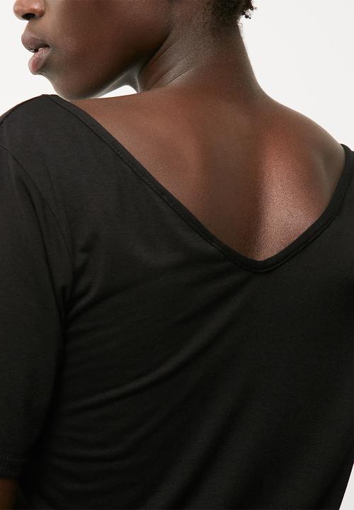 Missguided - V-neck cross strap front tee