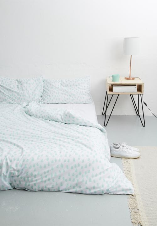 Sixth Floor - Raindrops printed duvet set