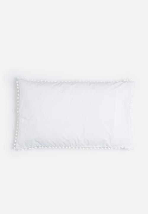Sixth Floor - Pom pom pillowcase set