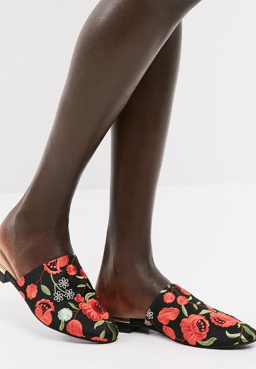 Steve Madden - Snapp