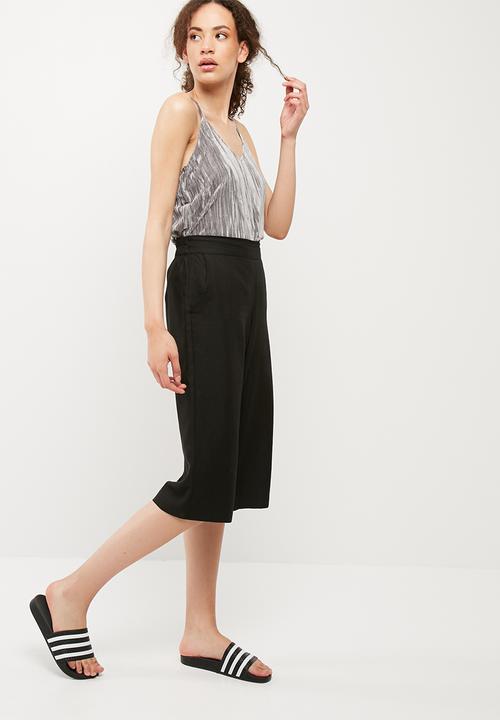 Vero Moda - Maila crushed velvet cami