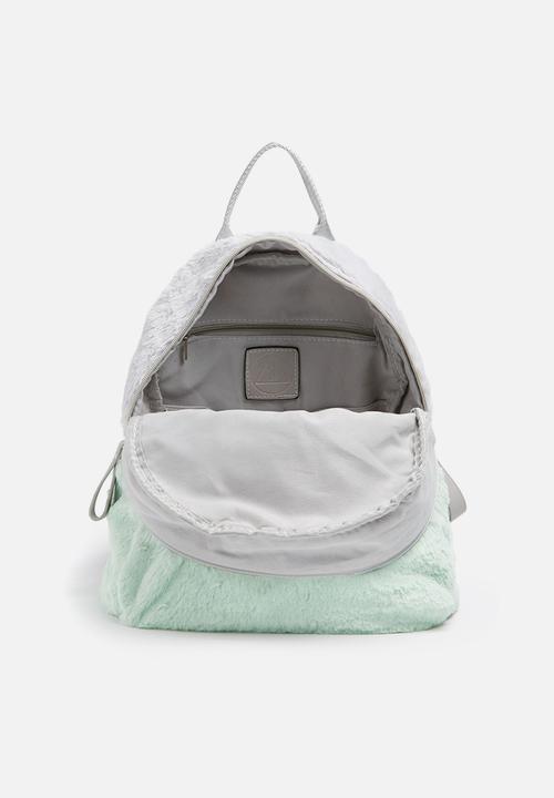Missguided - Faux fur backpack